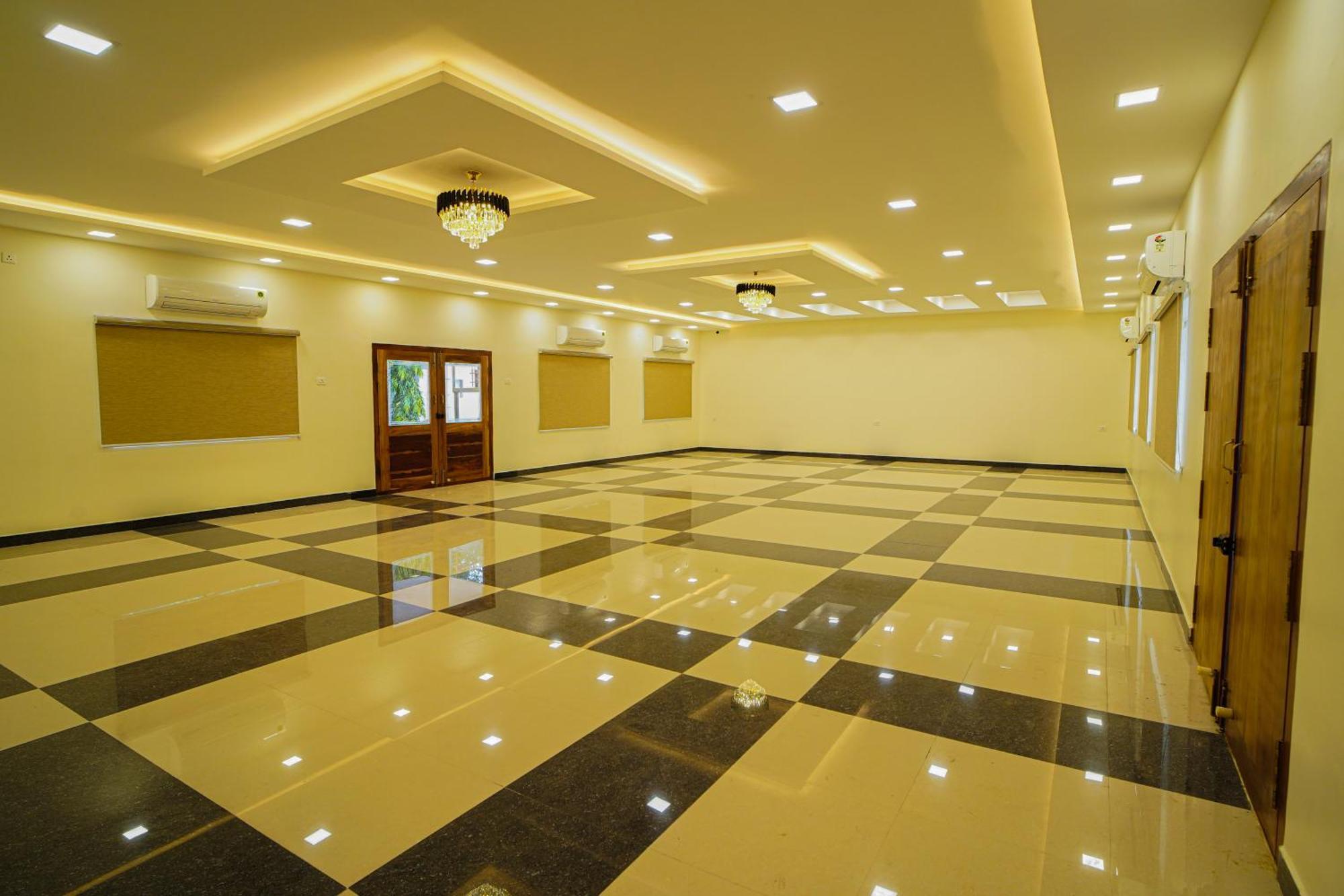 Tpc Camphor Hotel Tiruchirappalli Exterior photo